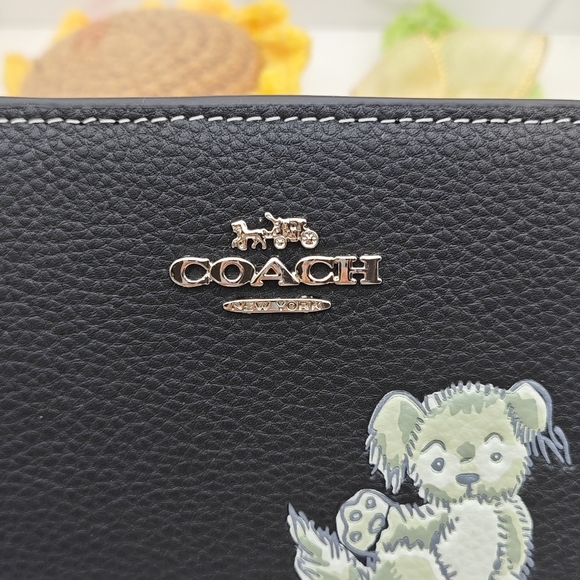 Coach Wallet - Picture 9 of 9